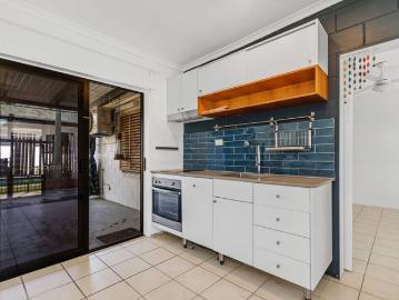 RENT IN PARADISE | Clifton Beach