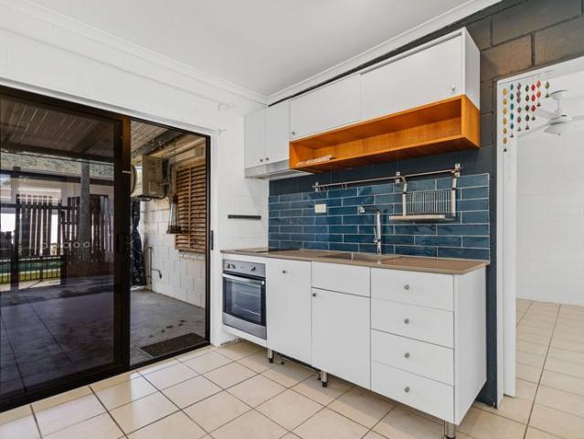 RENT IN PARADISE | Clifton Beach