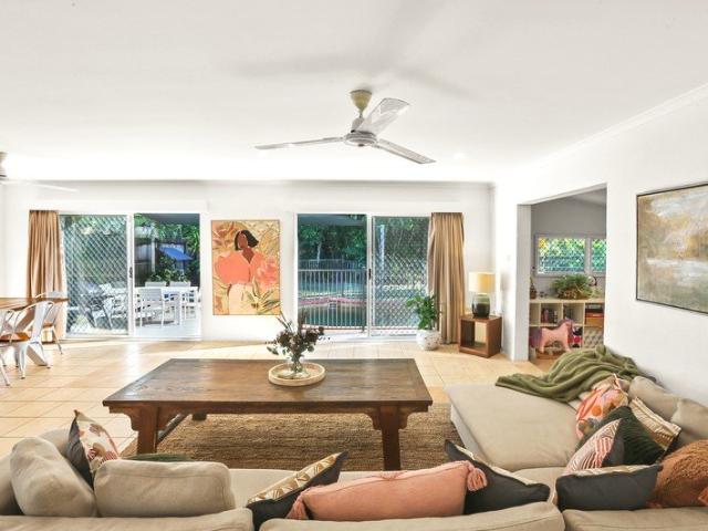 RENT IN PARADISE | Clifton Beach