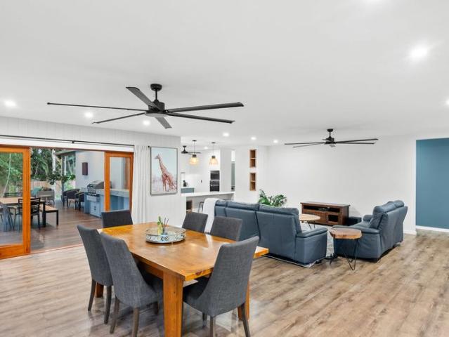 RENT IN PARADISE | Clifton Beach