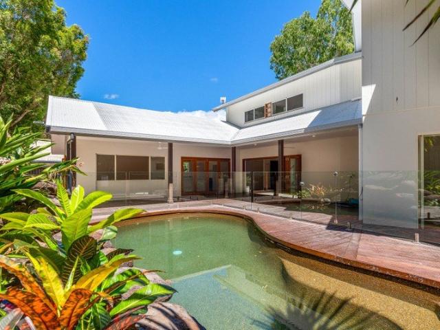 RENT IN PARADISE | Clifton Beach