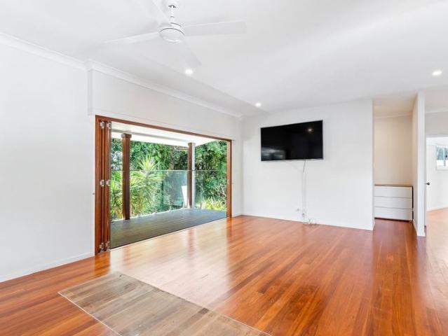 RENT IN PARADISE | Clifton Beach