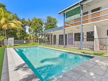 RENT IN PARADISE | Clifton Beach