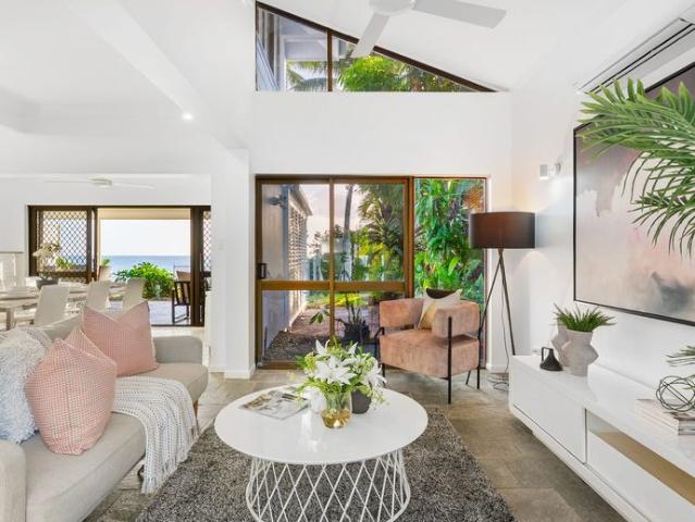 RENT IN PARADISE | Holloways Beach