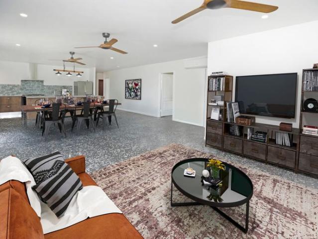 RENT IN PARADISE | KEWARRA BEACH