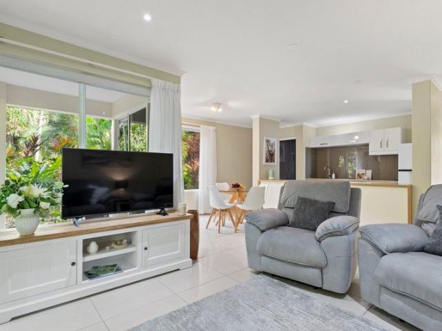 RENT IN PARADISE | Palm Cove