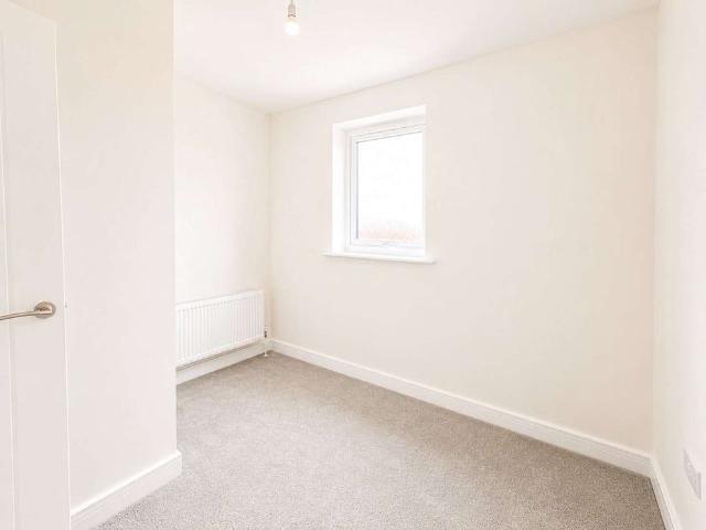 Rent incentive * A brand new detached four bedroom house in Springstead Village