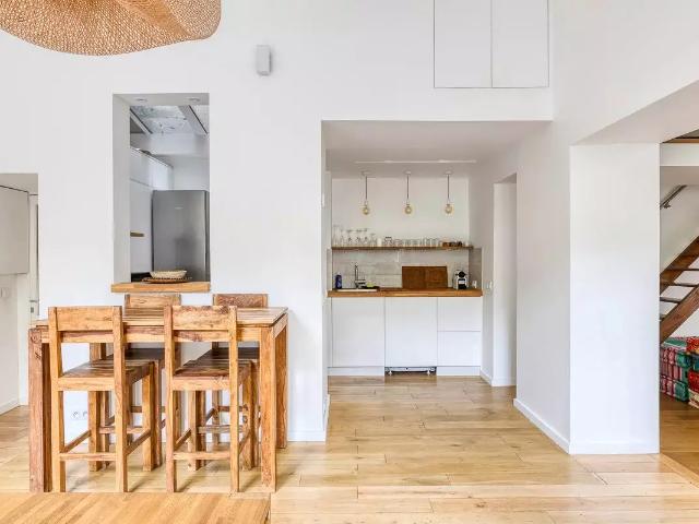 Rent loft rue de Nice, 75011 Paris