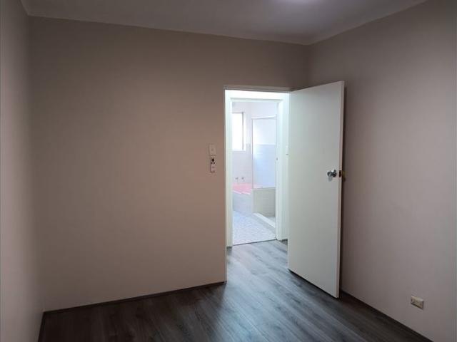 RENT REDUCED. Freshly painted ready to move straight in