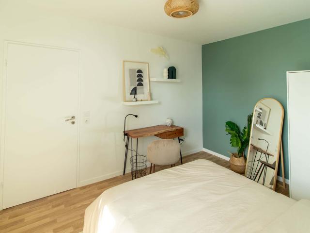 Rent this spacious 12 m² in coliving bedroom in Paris PA88