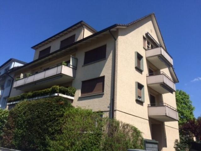 RENT WITHOUT DEPOSIT In the village centre of Küsnacht
