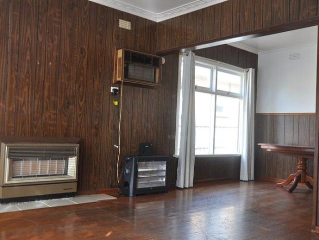 Rent $350 Per week Bell post Hill