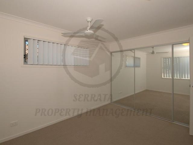 Rent: $620 per week until 28 January 2027, increasing to $670 per week thereafter. Spacious Townhouse Short Walk to Train, Shopping & Westfield