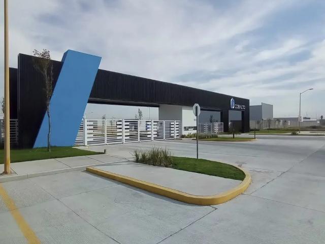 RENTA / 2 TERRENOS COMERCIAL, INDUSTRIAL O DE SERVICIOS