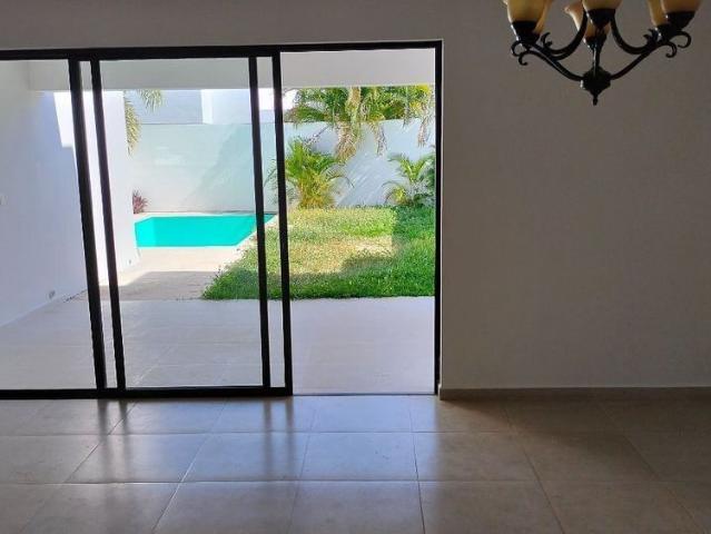 Renta 3 recámaras en Privada Fontana Mérida
