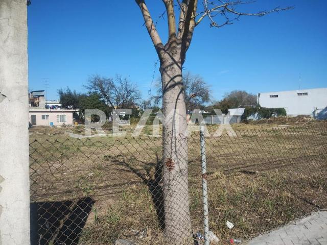 RENTA TERRENO COMERCIAL 1,600 mts.2 con 40 m de frente en Montemorelos N L MX