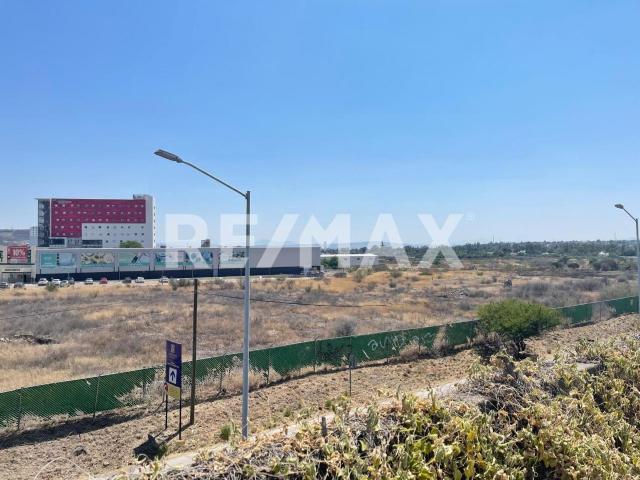 RENTA TERRENO COMERCIAL El salitre, Jurica