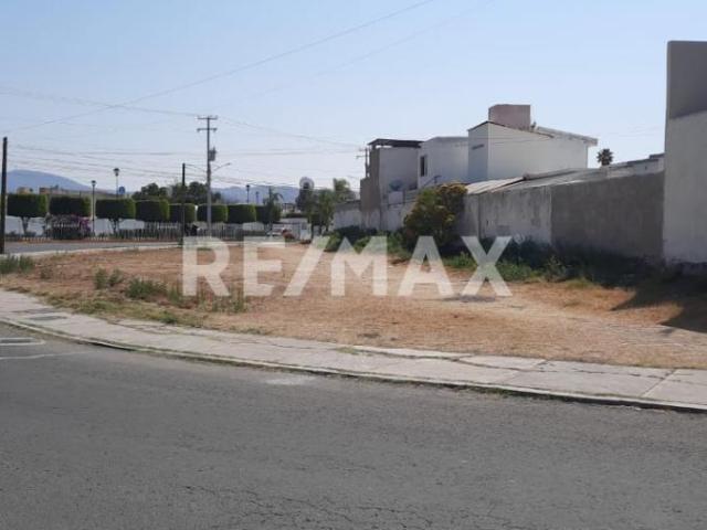 Renta Terreno Comercial Pirámides