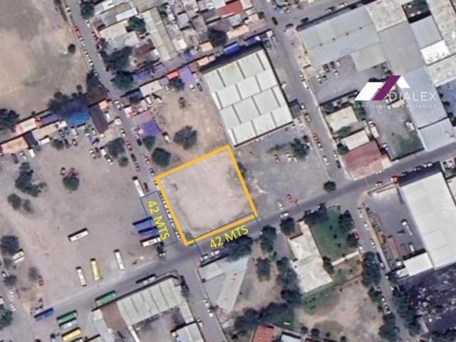 RENTA Terreno de 1,764 M2 en CENTRO DE APODACA Av. de mucho flujo vehicular USO SUELO COMERCIAL