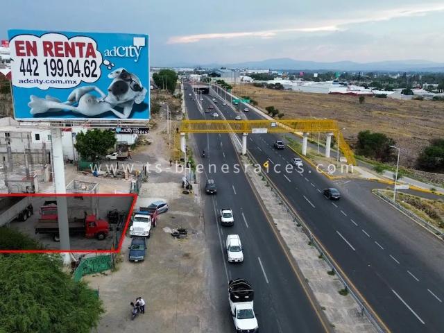 Renta terreno sobre libramiento sur el pueblito