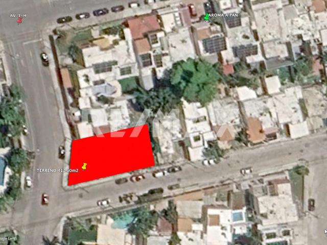 Renta Terreno 412.50m2 esquina Col. Res. Col. México 1 cuadra Av. 1 H Merida, Yu