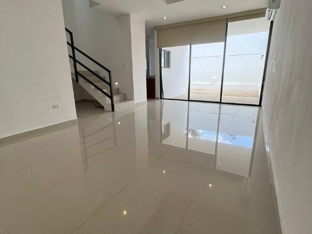 Renta Town House, Montes de Ame