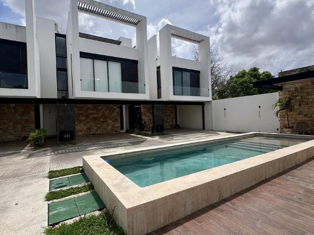 Renta townhouse amueblado y equipado SENS Sta. Getrudis Copo. Mërida, Yuc