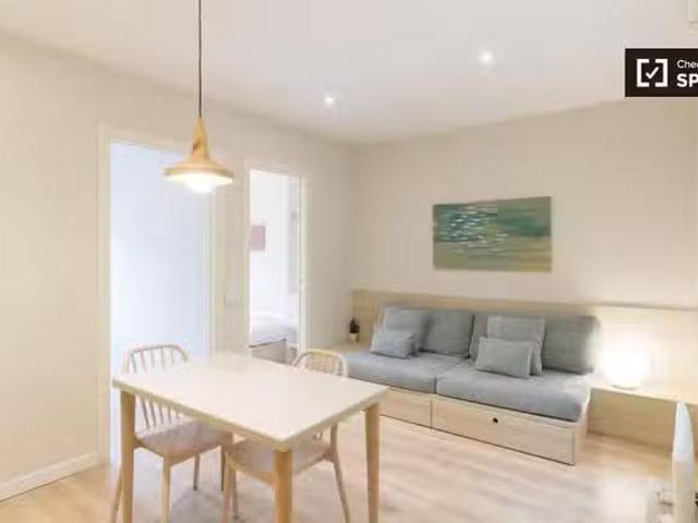 ¡En alquiler! Acogedor apartamento de 2 dormitorios en alquile.
