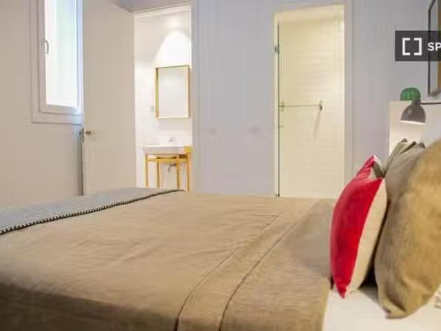 Barato Apartamento de 2 dormitorios en alquiler en Justicia, M.
