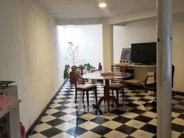Renta Bodega/terreno comercial, dentro de la ciudad