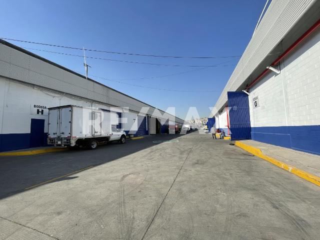 Renta Bodega con espacio para oficinas en Gustavo Baz