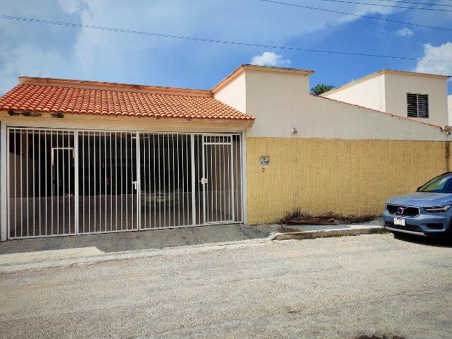 Renta, Casa muy amplia en el Campestre, espacios amplios
