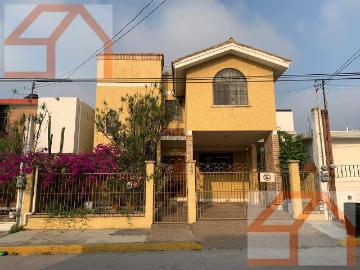 Calle Cirilo Alvarado, Naval Militar Chacas, Ciudad Madero, Tamaulipas