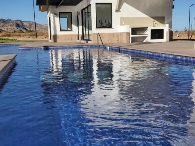 Renta casa nueva en CIUDAD MADERAS SLP
