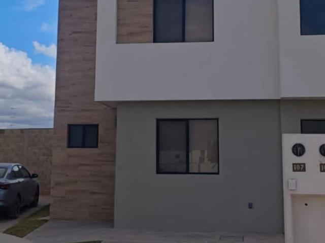 Renta Casa No amueblada, villa de Pozos, SLP. Coto 19, Puerta natura. TRES habitaciones