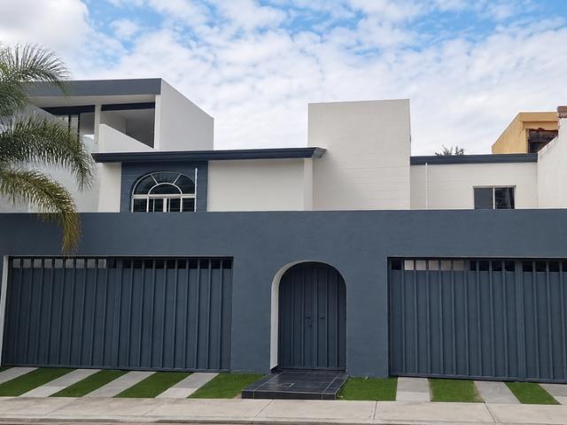 Renta casa a 1 cuadra del metropolitano La estancia