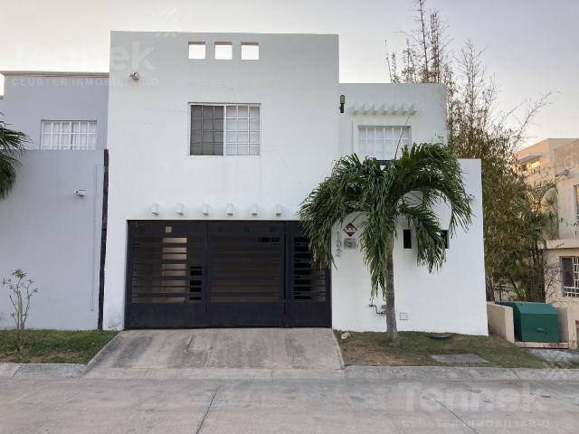 RENTA CASA AMUEBLADA EN ALTAMIRA TAMAULIPAS CON ALBERCA $18,500
