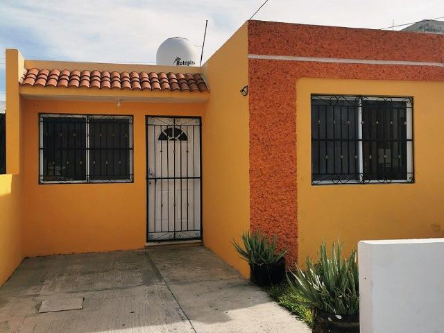RENTA CASA AMUEBLADA EN CONSTELACIONES