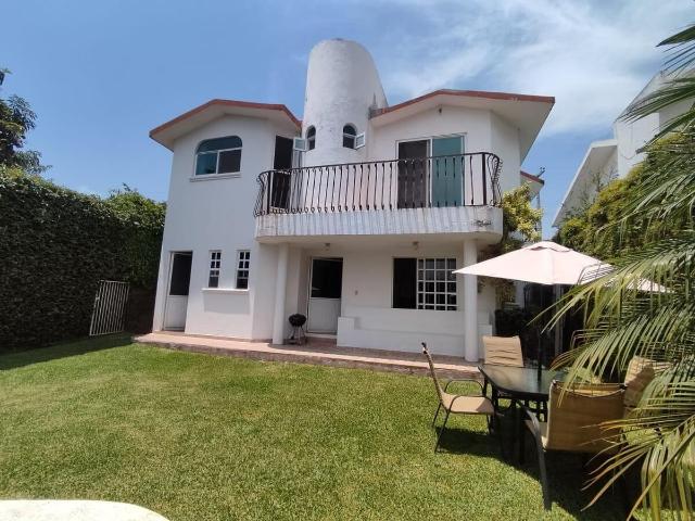 Renta casa amueblada en LOMAS DE COCOYOC