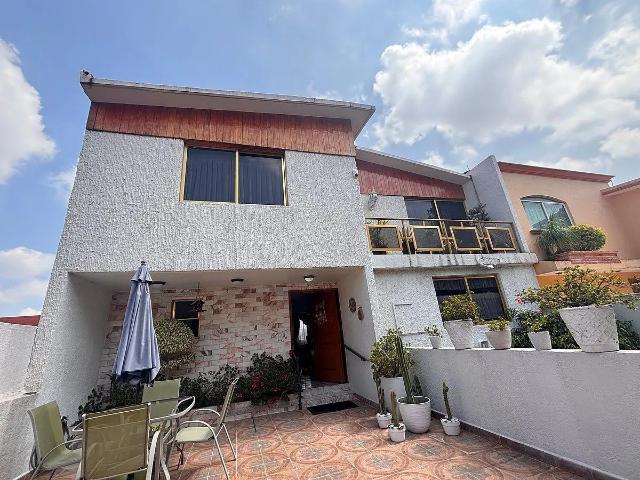 RENTA CASA AMUEBLADA EN MAYORAZGOS DEL BOSQUE, LAS ARBOLEDAS, ATIZAPAN D