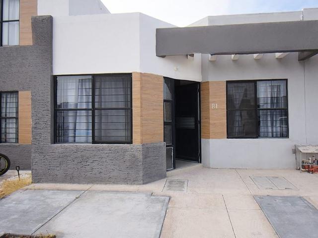 RENTA CASA AMUEBLADA EN SAN GERARDO