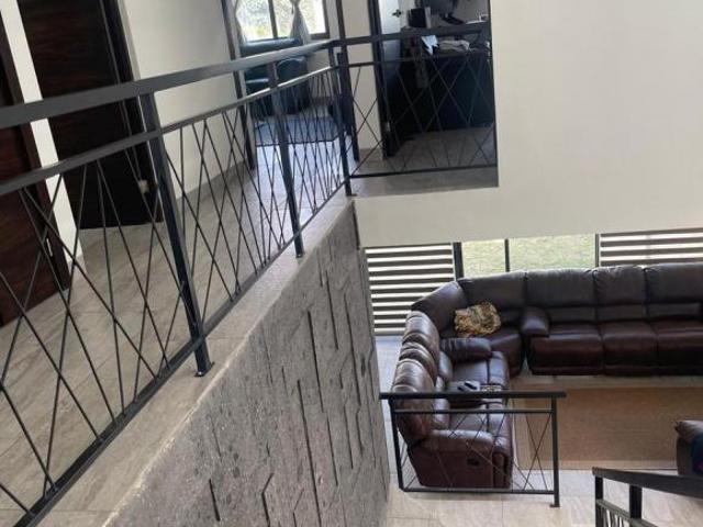 RENTA CASA AMUEBLADA, MAYORAZGO DEL CARMÉN León GTO, CERCA DE LA ZONA INDUSTRIAL