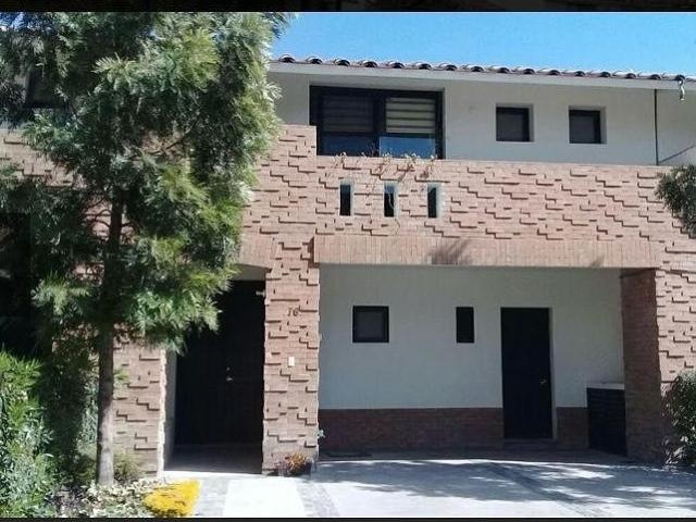 RENTA CASA CUMRES DEL LAGO JURIQUILLA