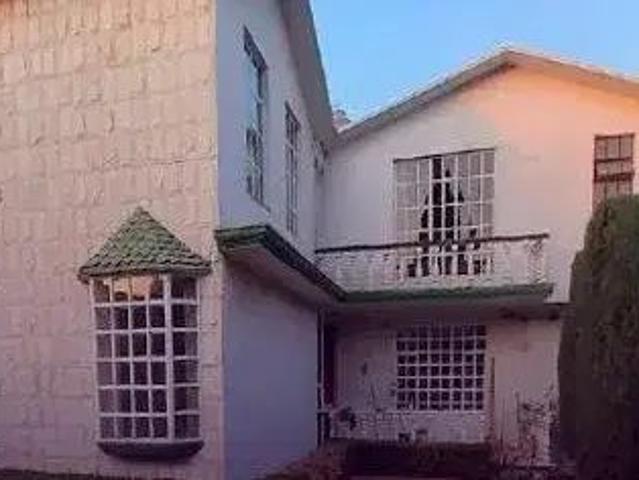 Renta Casa Calle Abierta 3 Rec. Estudio, Jardin Amplio, Esta