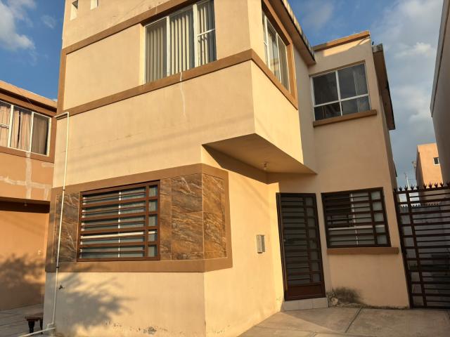 RENTA Casa col. residencial apdaca NL, Equipada y Amueblada