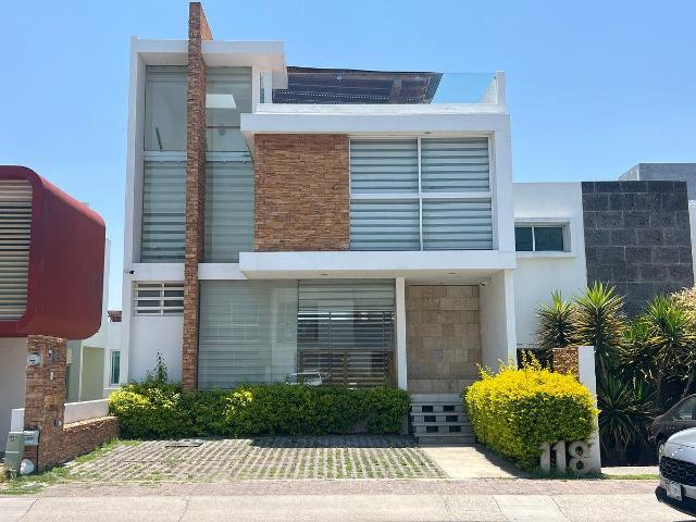 Renta casa con jacuzzi en Roof Garden, El Refugio