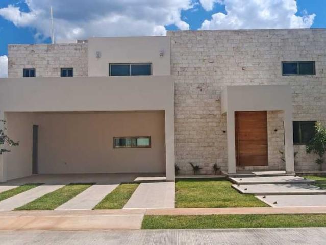 Renta Casa de 3 Habs cholul