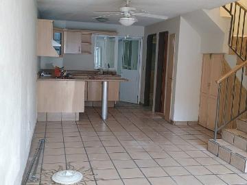 renta casa de 3 rec. sala de tv, sala, comedor y oficina, 2baños