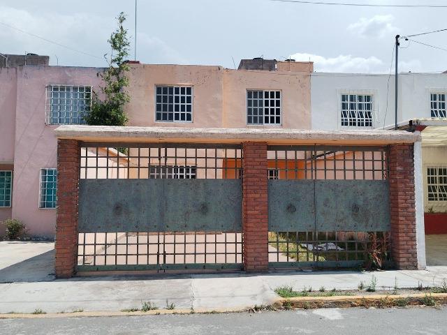 RENTA CASA EXCELENTE UBICACION