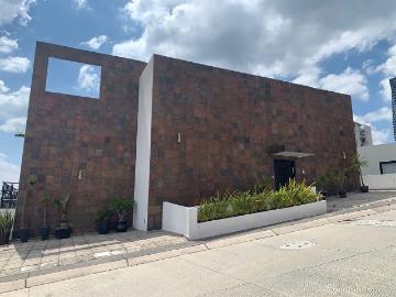 RENTA CASA EN BOSQUE REAL